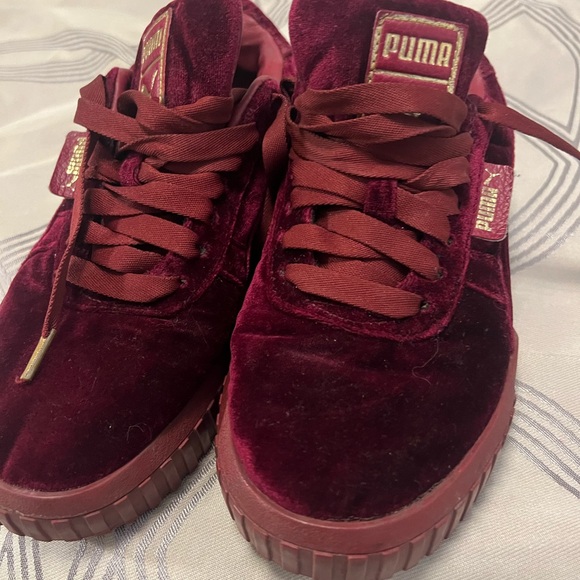 Puma Maroon Velvet Sneakers - Picture 1 of 4